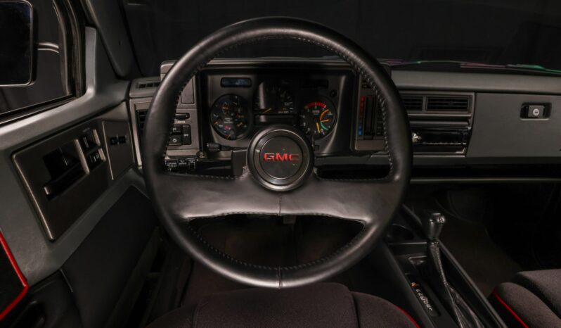
								1991 GMC Syclone full									