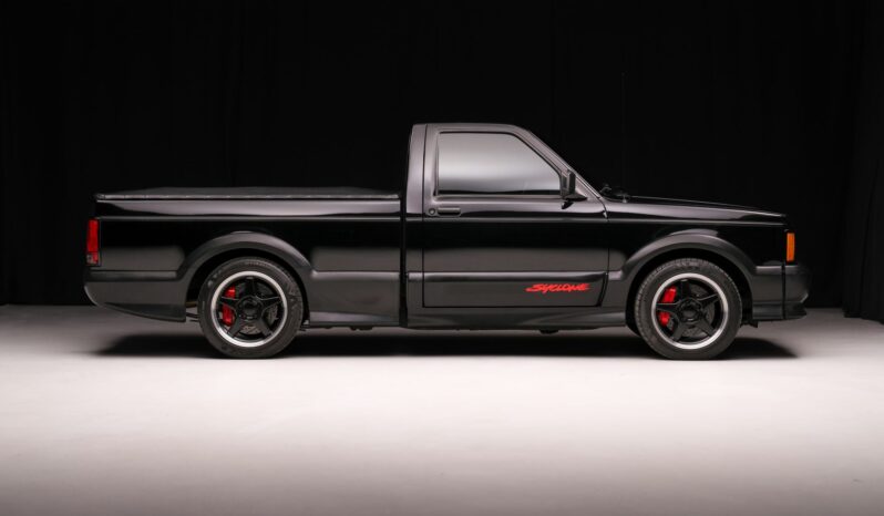 
								1991 GMC Syclone full									