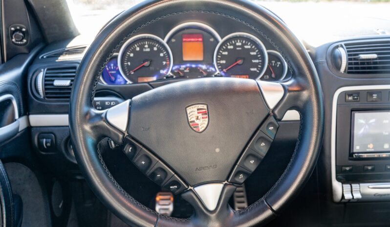
								2009 Porsche Cayenne GTS 6-Speed full									