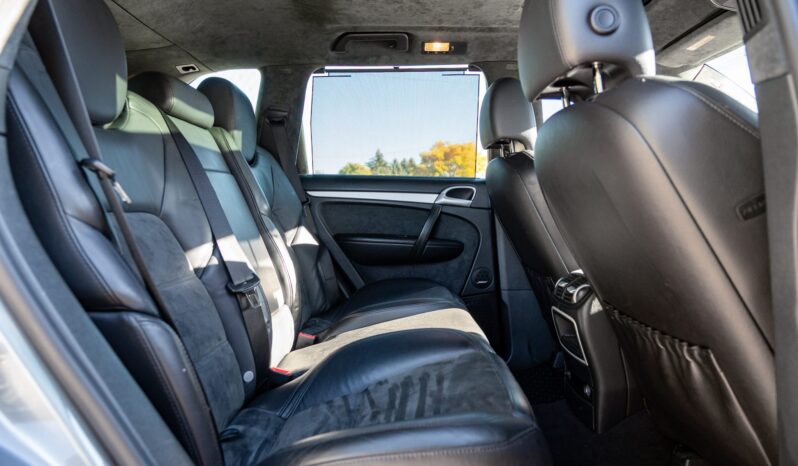 
								2009 Porsche Cayenne GTS 6-Speed full									