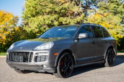 
										2009 Porsche Cayenne GTS 6-Speed full									