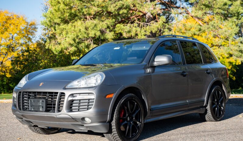 
								2009 Porsche Cayenne GTS 6-Speed full									