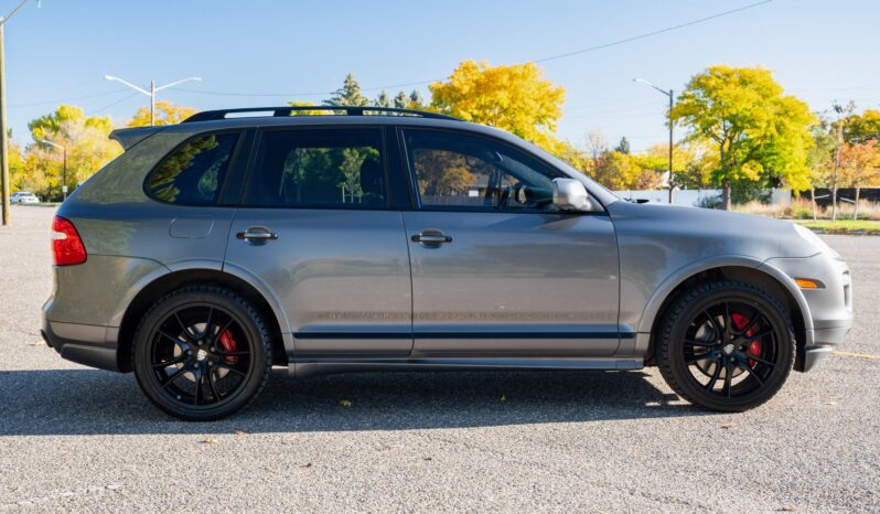 2009 Porsche Cayenne GTS 6-Speed 1