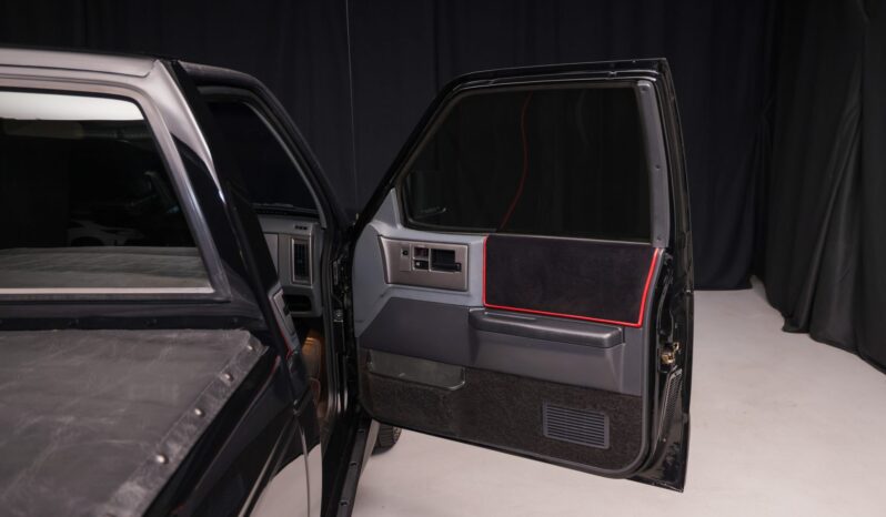 
								1991 GMC Syclone full									