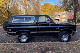 
										1988 Chevrolet K5 Blazer 4×4 full									