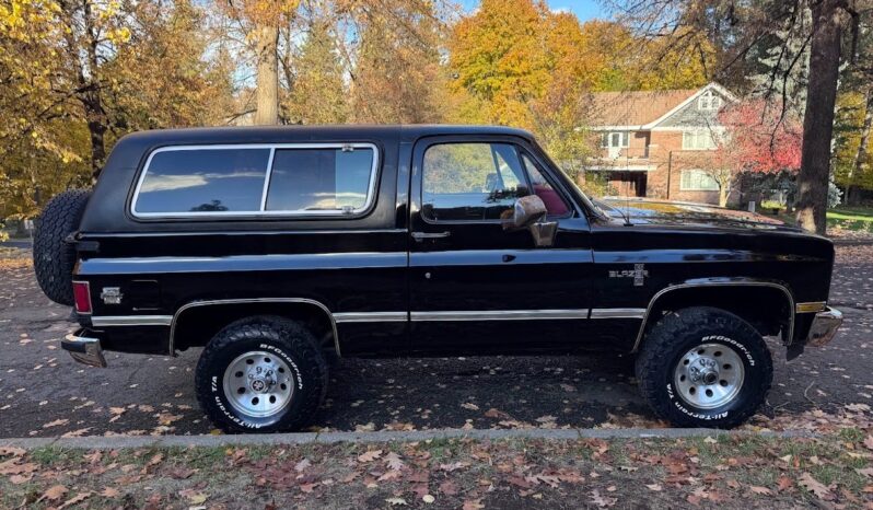 
								1988 Chevrolet K5 Blazer 4×4 full									