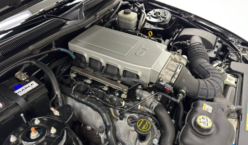 								2006 Ford Mustang Coupe 4.6 Liter 3V V8/ full									