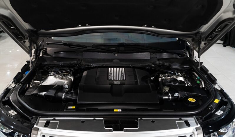 
								2017 Land Rover Range Rover Supercharged LWB full									