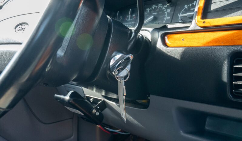 								1995 Ford F-150 XLT SuperCab 5.8L 4×4 Waldoch Conversion full									