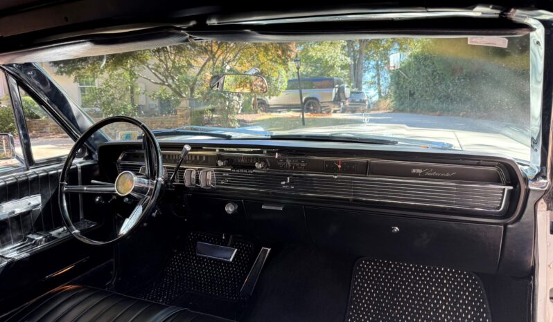 
								1965 Lincoln Continental Convertible full									