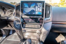 
										2021 Toyota Land Cruiser URJ200 full									