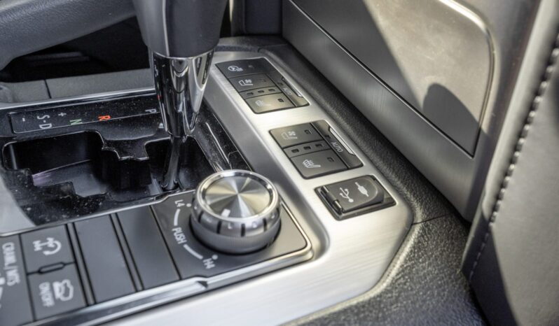 
								2021 Toyota Land Cruiser URJ200 full									