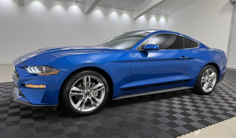 
								2021 Ford Mustang EcoBoost Premium full									