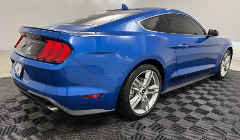 
								2021 Ford Mustang EcoBoost Premium full									