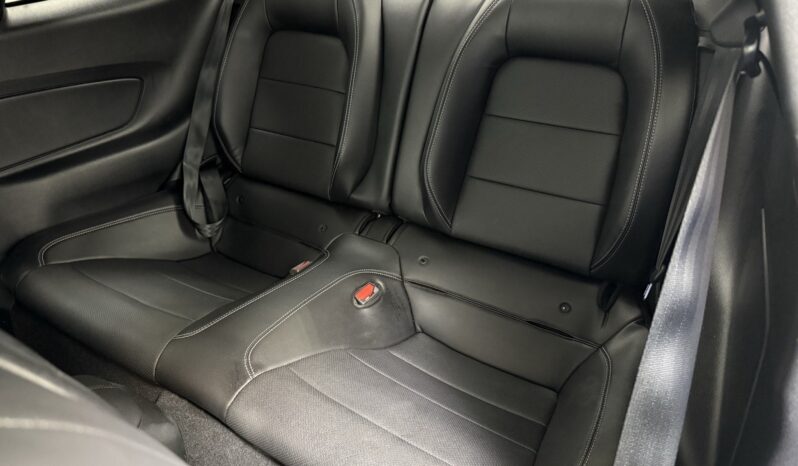 
								2021 Ford Mustang EcoBoost Premium full									