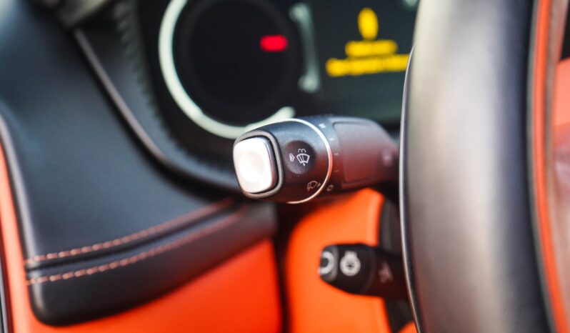 
								2021 Aston Martin DBX Twin-Turbocharged full									