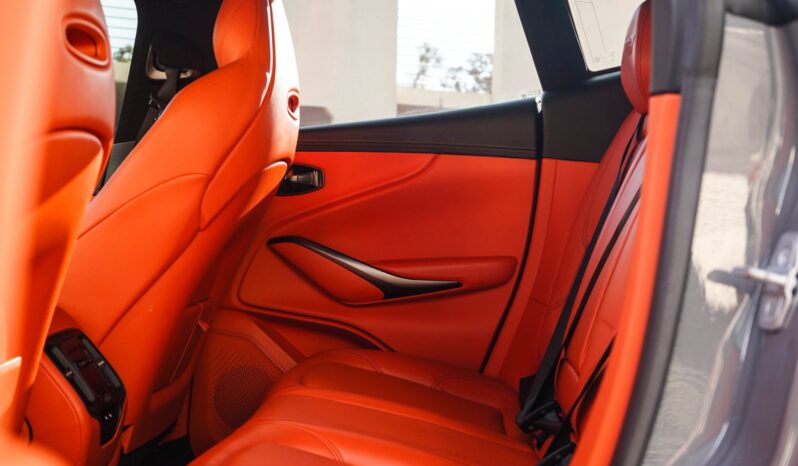 
								2021 Aston Martin DBX Twin-Turbocharged full									