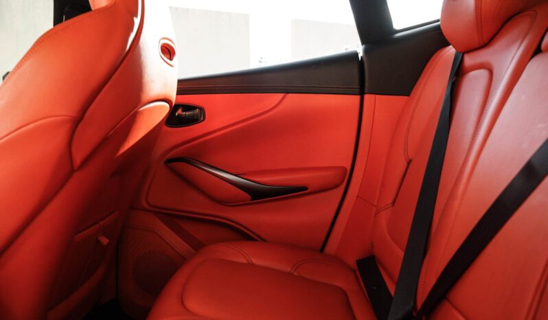 
								2021 Aston Martin DBX Twin-Turbocharged full									