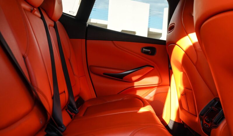 
								2021 Aston Martin DBX Twin-Turbocharged full									