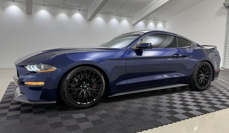 
								2019 Ford Mustang GT 5.0L V8 full									