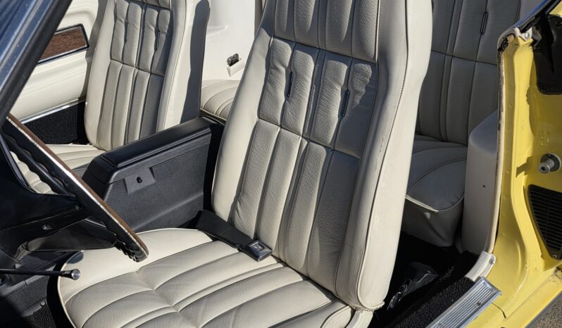 
								1973 Ford Mustang Convertible full									