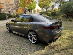 
										2018 Alfa Romeo Giulia Quadrifoglio full									