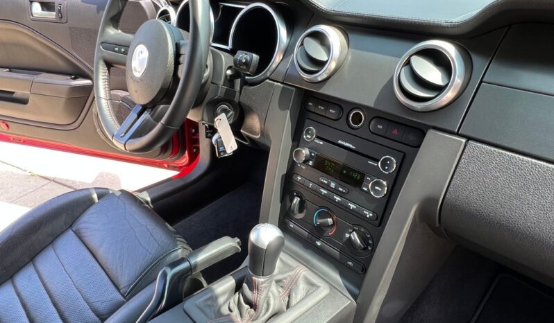 
								2009 Ford Mustang Shelby GT500 Coupe full									