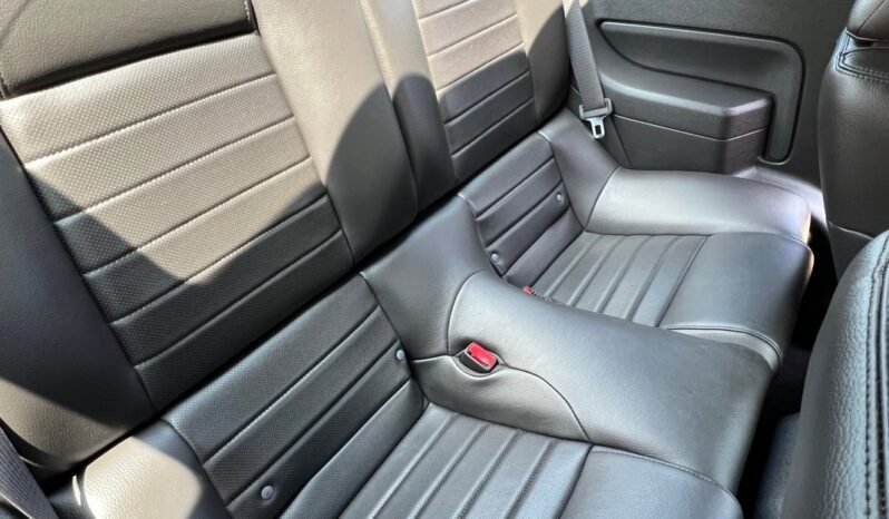 
								2009 Ford Mustang Shelby GT500 Coupe full									