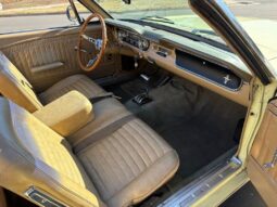 
										1965 Ford Mustang Convertible full									