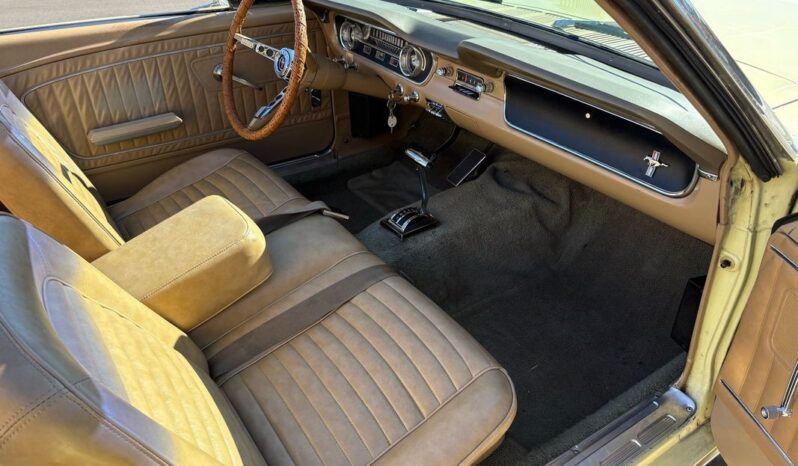 
								1965 Ford Mustang Convertible full									