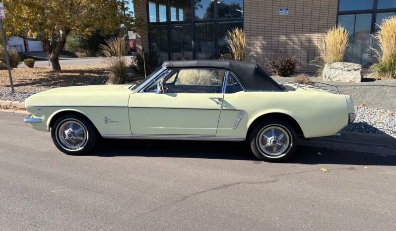 
								1965 Ford Mustang Convertible full									