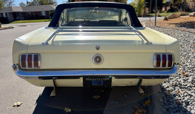 
								1965 Ford Mustang Convertible full									