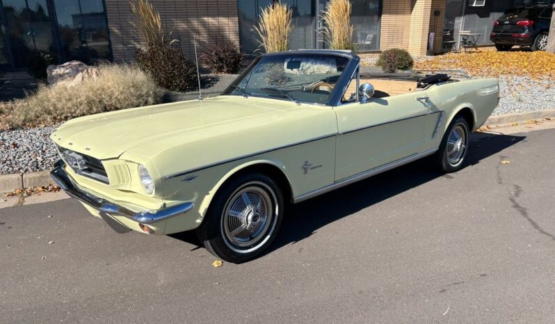 
								1965 Ford Mustang Convertible full									