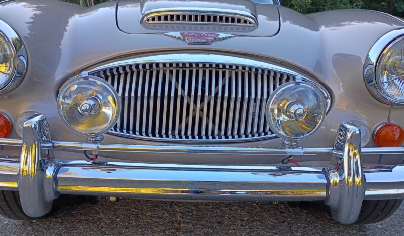 
								1967 Austin-Healey 3000 BJ8 Mk III full									