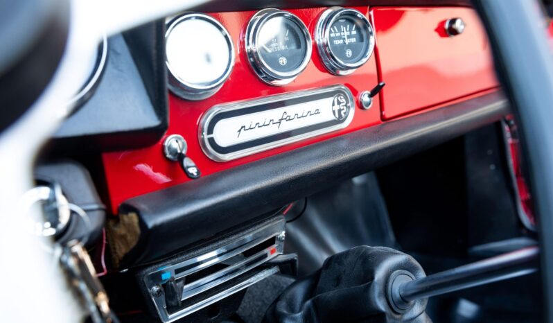 
								1967 Alfa Romeo 1600 Spider Duetto full									