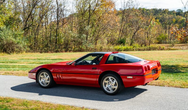 
								1990 Chevrolet Corvette ZR-1 full									