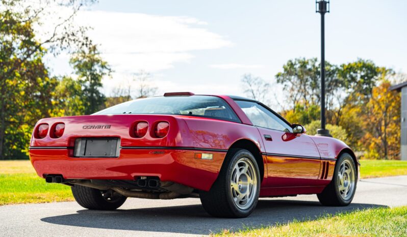 
								1990 Chevrolet Corvette ZR-1 full									