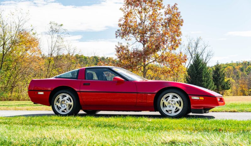 
								1990 Chevrolet Corvette ZR-1 full									