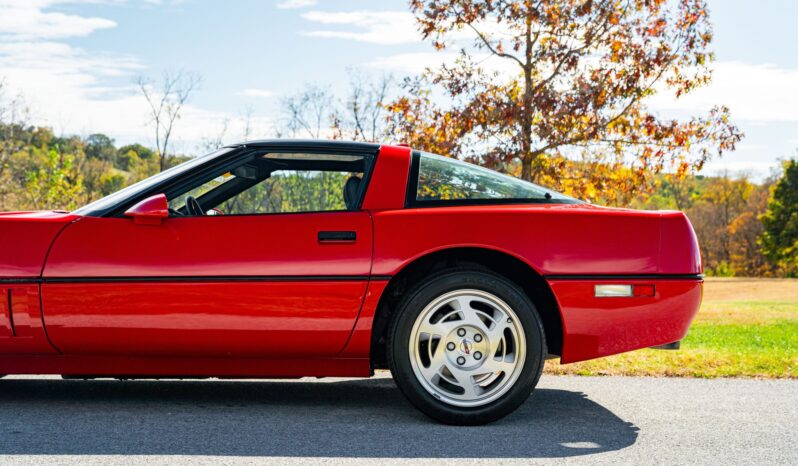 
								1990 Chevrolet Corvette ZR-1 full									
