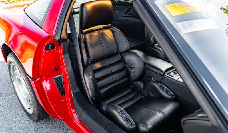 
								1990 Chevrolet Corvette ZR-1 full									