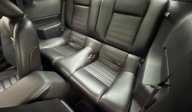 
								2005 Ford Mustang GT Coupe 4.6L 3V V8 full									