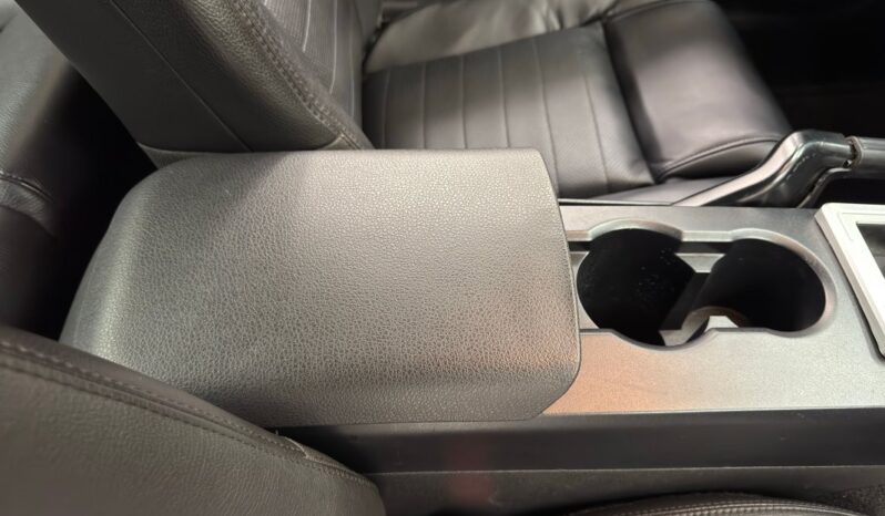 
								2005 Ford Mustang GT Coupe 4.6L 3V V8 full									