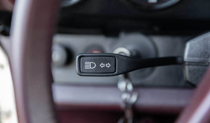 
								1985 Porsche 911 Carrera Targa full									