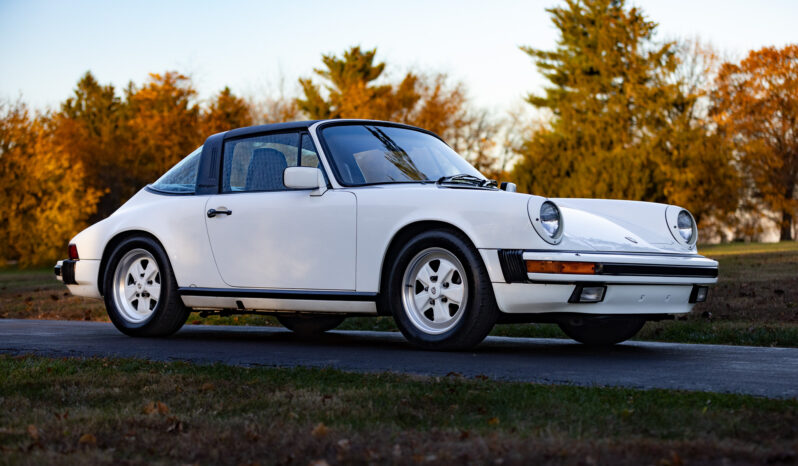 
								1985 Porsche 911 Carrera Targa full									