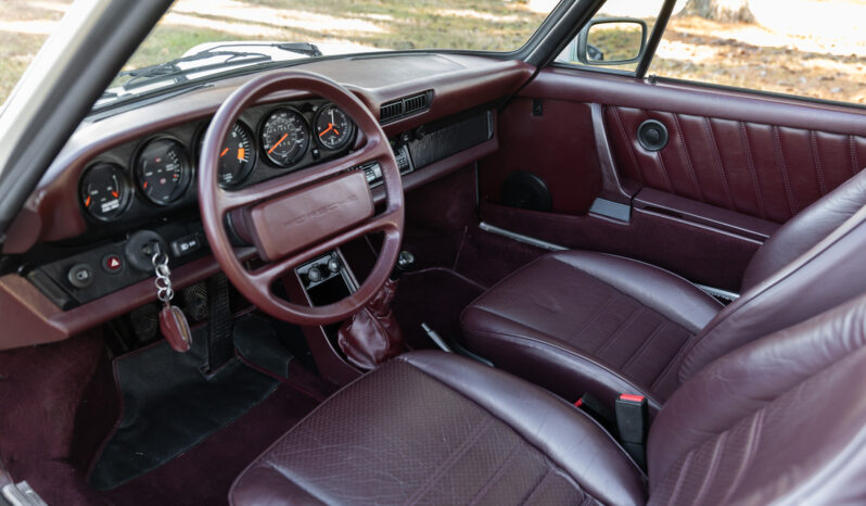 
								1985 Porsche 911 Carrera Targa full									