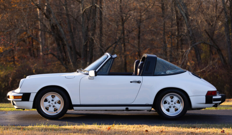 
								1985 Porsche 911 Carrera Targa full									