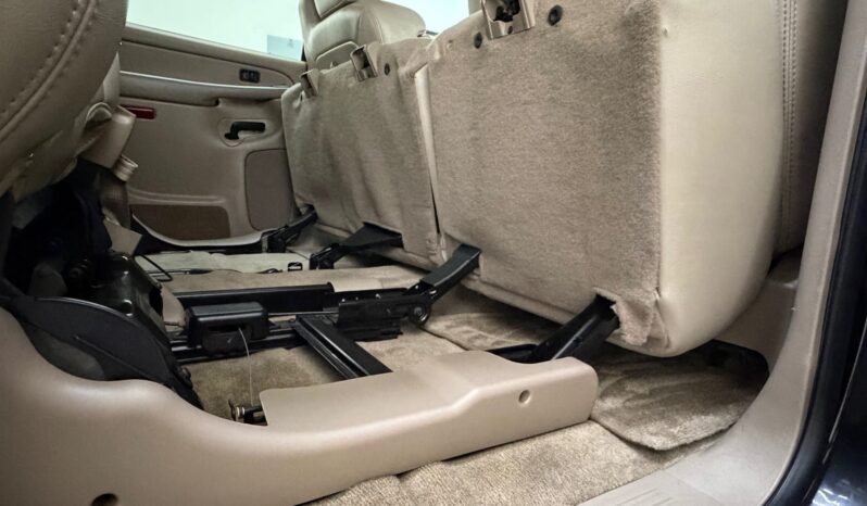 
								2005 Chevrolet Suburban 1500 LT Z71 4×4 full									