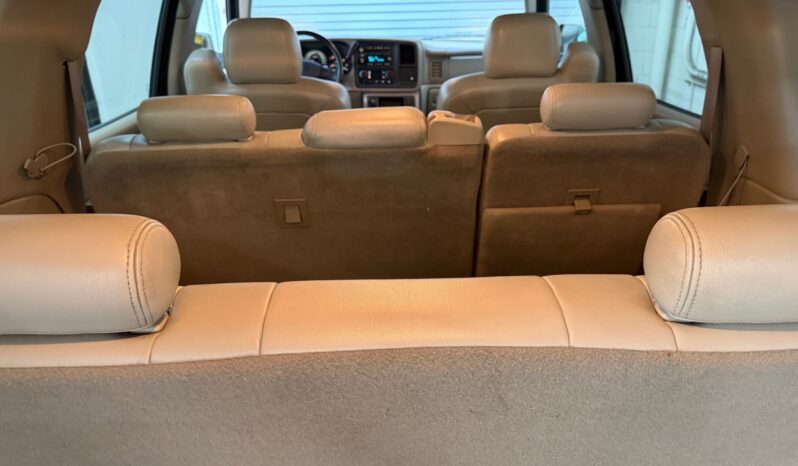 
								2005 Chevrolet Suburban 1500 LT Z71 4×4 full									