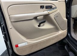 
										2005 Chevrolet Suburban 1500 LT Z71 4×4 full									