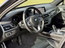 
										2019 BMW 750i xDrive M Sport full									